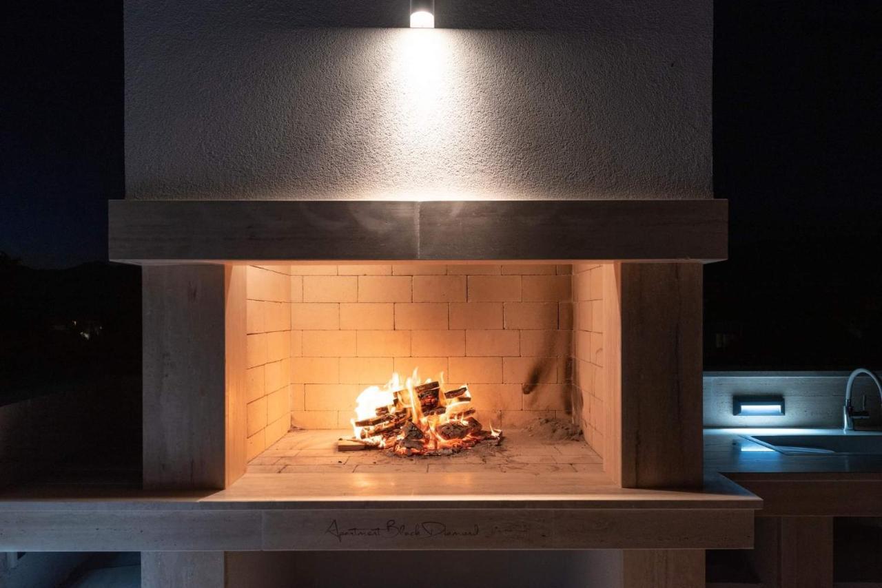 Apartment Black Diamond Ražanac エクステリア 写真