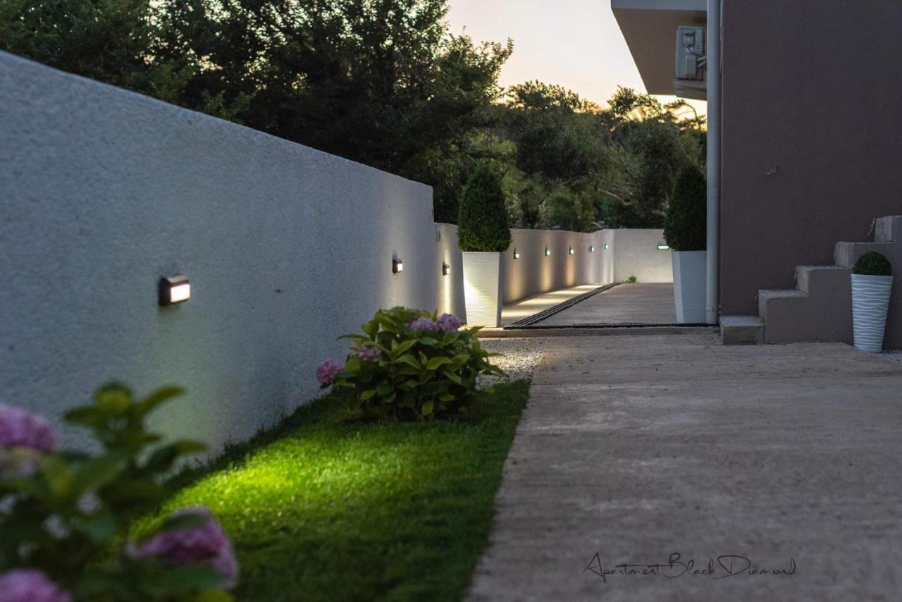 Apartment Black Diamond Ražanac エクステリア 写真